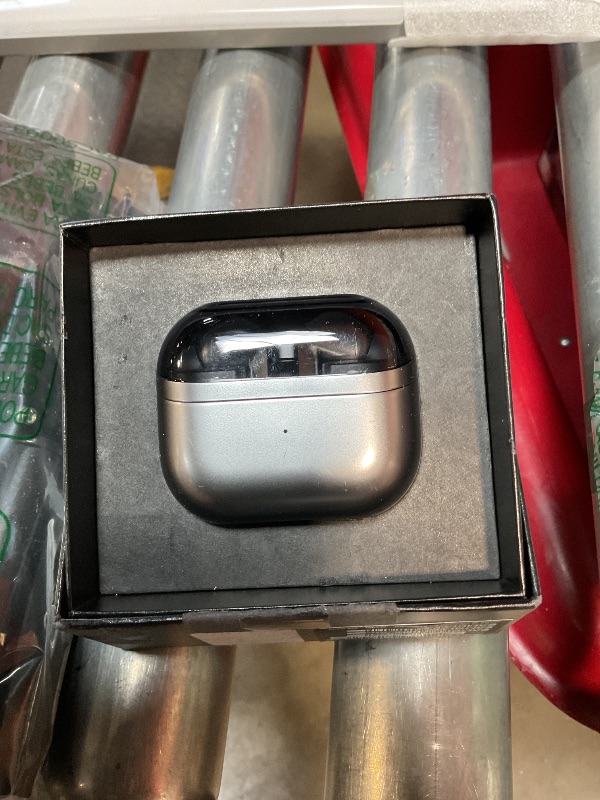 Photo 1 of ***FOR PARTS ONLY / NON-FUNCTIONAL*** Samsung Galaxy Buds 3 Pro AI True Wireless Bluetooth Earbuds, Noise Cancelling, Sound Optimization, Real-Time Interpreter, Redesigned Comfort Fit Latin American Version (Silver)
