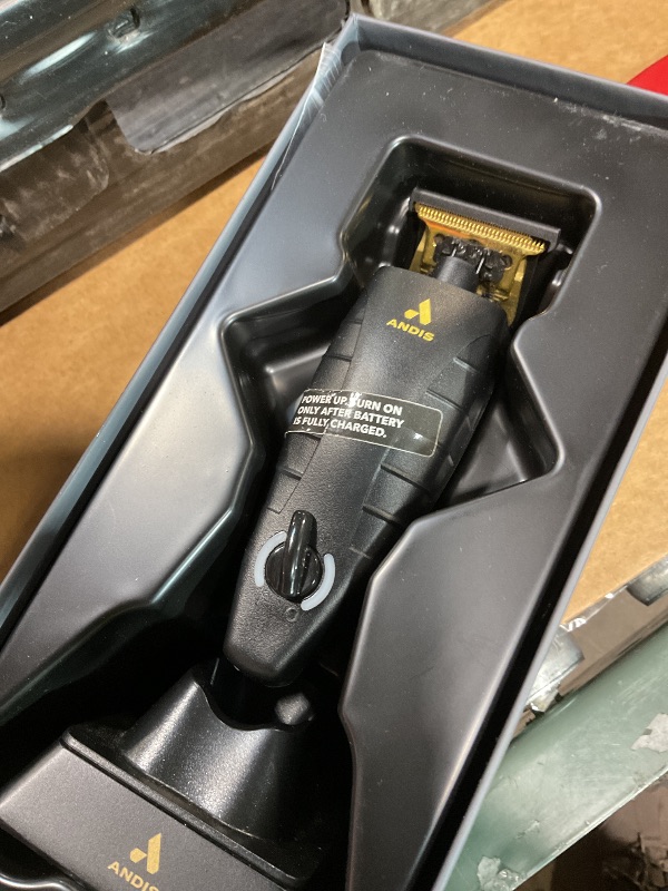 View 3 of **FOR PARTS ONLY / HAS BROKEN BLADE*** Andis 74150 GTX-EXO Professional Cord/Cordless Lithium-ion Electric Beard & Hair Trimmer with Charging Stand, Black