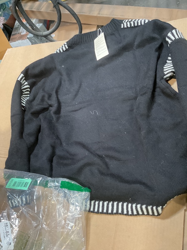 Photo 1 of **DIRT FROM TRANSPORT **Women’s sweater. Size unknown