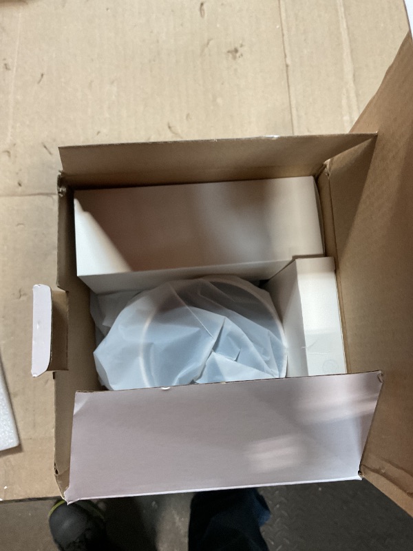 Photo 1 of ?Electric Focus?Magcubic Mini Projector 4K Support, Portable Projector with WiFi 6 and Bluetooth 5.4, Smart Proyector, 5W Soundbase Speaker, 180°Rotation for Home Theater