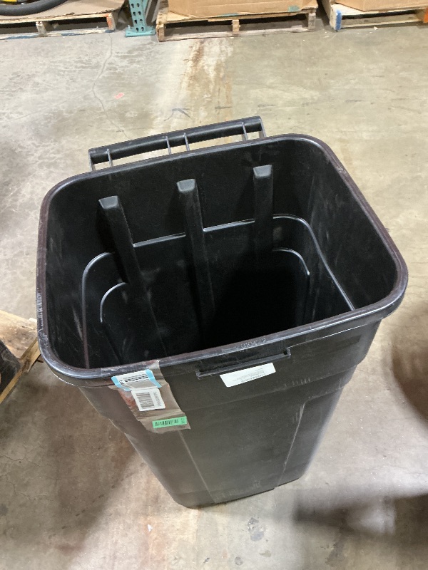 Photo 1 of ***NO TOP LID***Rubbermaid Roughneck Heavy-Duty Wheeled Trash Can with Lid 34-Gallon Black for Home/Outdoor Garbage Disposal
