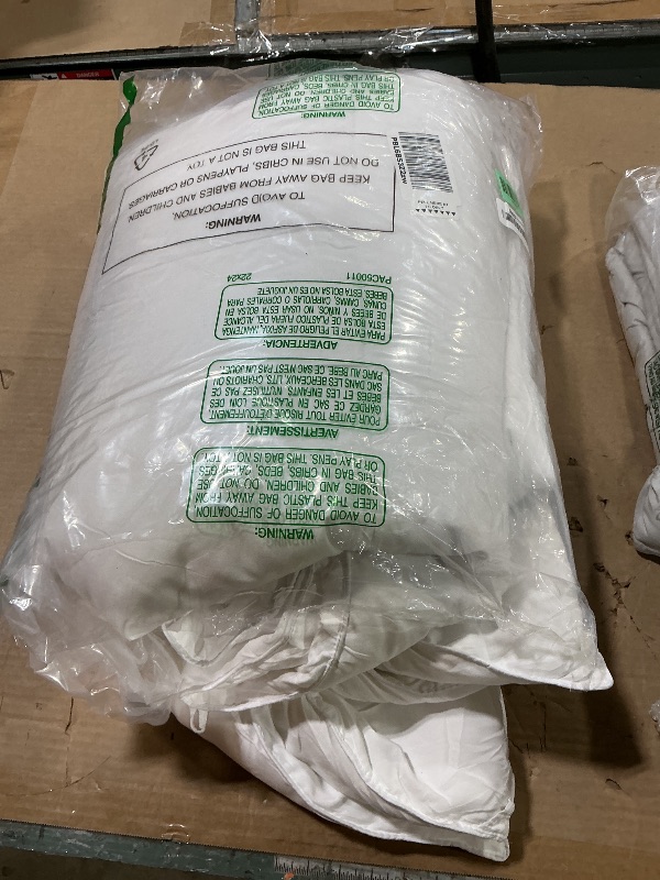 Photo 1 of **DIRTY** EASELAND Queen Size Down Alternative Comforter - Quilted Duvet Insert for All Seasons, Soft Lightweight with Corner Tabs, Summer Winter Warm Bedding, White 88×88 Inches