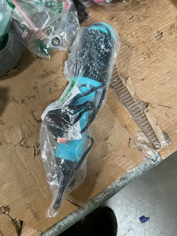 Photo 1 of ***TEMP DOESNT GET VERY HOT *** REVLON One Step Volumizer PLUS Hair Dryer and Styler | More Volume, Less Damage, and More Styling Control for Easy and Fast Salon-Style Blowouts, Plus Travel Friendly (Mint)