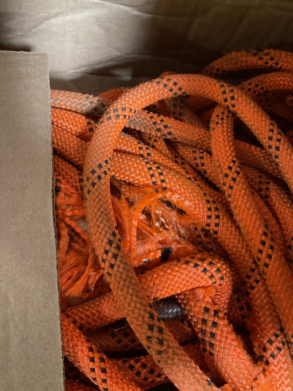 Photo 1 of *** MAJOR DAMAGE***VEVOR Double Braided Polyester Rope, 1/2 in x 220 ft, 48 Strands, 8000 LBS Breaking Strength Outdoor Climbing Rope, Arborist Rigging Rope for Rock Hiking Camping Swing Rappelling Rescue, Orange/Black