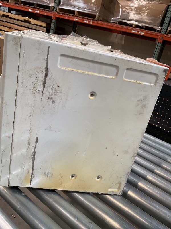Photo 1 of *** STOCK PHOTO ONLY*** USED/MAJOR DAMAGE/USE POSSIBLY FOR PARTS ONLY*** HOT POINT MICROWAVE