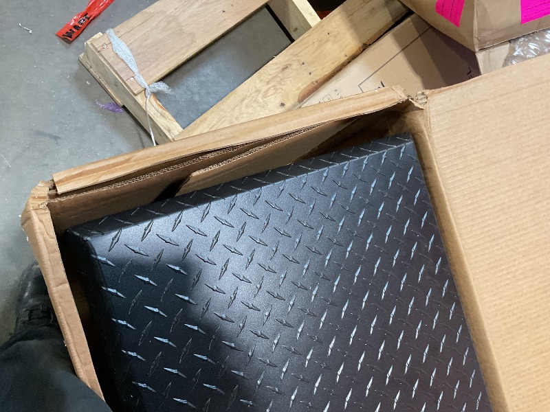 Photo 1 of ***locked, missing keys
UWS EC10473 69-Inch Matte Black Heavy-Wall Aluminum Truck Tool Box with Low Profile, RigidCore Lid