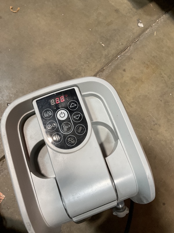 Photo 1 of **SELLING FOR PARTS. CONTROL MODULE/PUMP**Coleman Palm Springs EnergySense AirJet Inflatable Hot Tub Spa (77" x 28") | Portable Hot Tub with 2 Covers (1 Energy-Efficient Thermal Cover and 1 Standard Cover) | Fits Up to 4-6 Persons | Green