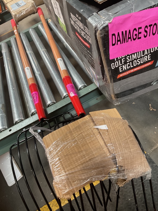 Photo 1 of ***BENT TEETH*** Truper 54-Inch Handle 30331 Tru Tough Manure/Bedding Fork, 10-Tine, Long Hand