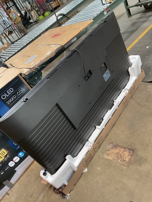 Photo 1 of ***SCRATCH AND MISSING REMOTE*** Samsung 65-Inch Class Crystal UHD U8000F 4K Smart TV (2025 Model) Endless Free Content, Crystal Processor 4K, MetalStream Design, Knox Security, Alexa Built-in