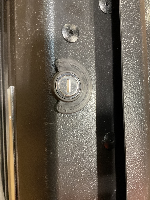 Photo 1 of *** USED/MISSING KEY***ALMULOO Rooftop Cargo Box Carrier Dual-Side Opening Roof Mount,Universal Fit for Cars&SUVs,15 Cubic Feet,Plastic(ABS) Black