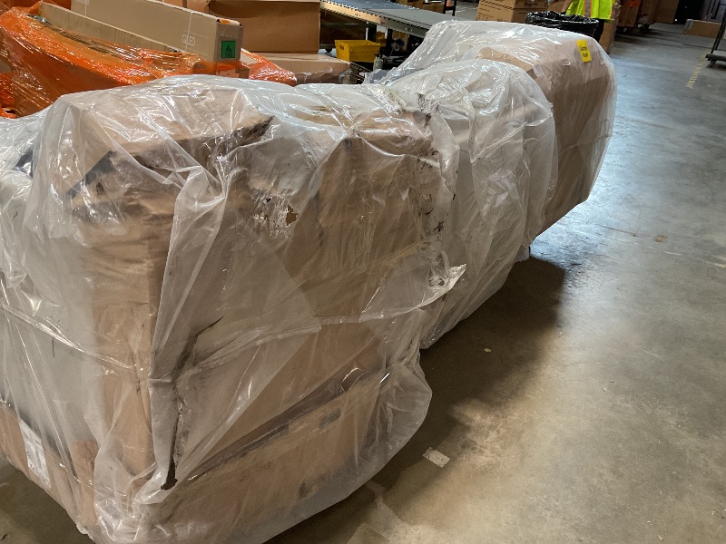 Photo 1 of *** MINOR DAMAGE/DIRTY FROM TRANSPORT***Signature Design by Ashley Kellway Casual 3-Piece Sectional Sofa with Loose Cushions and 4 Accent Pillows, Beige