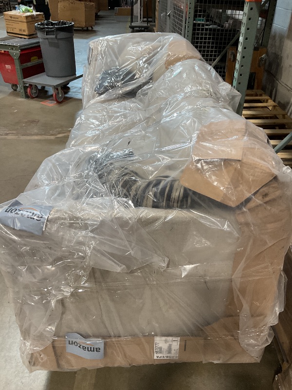 Photo 1 of *** MINOR DAMAGE/DIRTY FROM TRANSPORT***Signature Design by Ashley Kellway Casual 3-Piece Sectional Sofa with Loose Cushions and 4 Accent Pillows, Beige