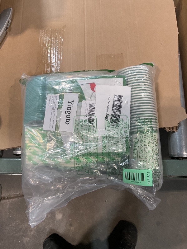 Photo 1 of 187Pcs Fore Tee Golf Birthday Party Decorations Tableware Set Serves 25 Guests, Golf Themed 40th Birthday Decorations for Men Include Banner, Plates, Balloons, Cake Topper, Cupcake Toppers, Napkins