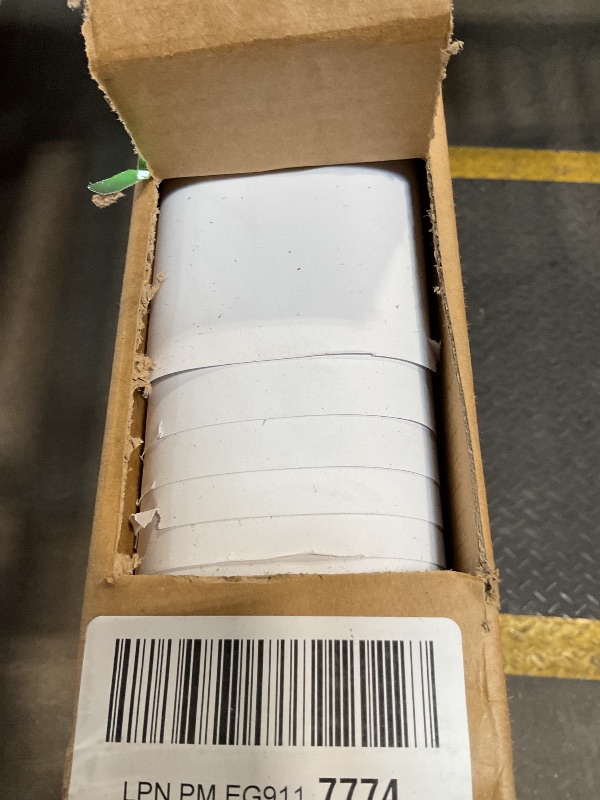 Photo 1 of **DAMAGED**Kate Seamless Paper Backdrop White Paper Backdrop for Photoshoot (86''x32.8' Arctic White)