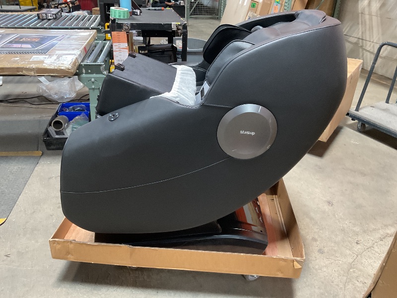 Photo 1 of *** MINOR SCRATCHES***Massage Chair, Zero Gravity Full Body Massage Chair, Shiatsu Recliner with 14 Massage Points, Lumbar & Calf Heating, 20 Auto Modes, Spacious Massage Area, Bluetooth Speaker, Touch Screen Controller