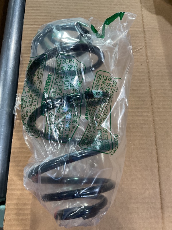 Photo 1 of *** ONE ONLY ***GM Genuine Parts 93178630 Rear Coil Spring Set