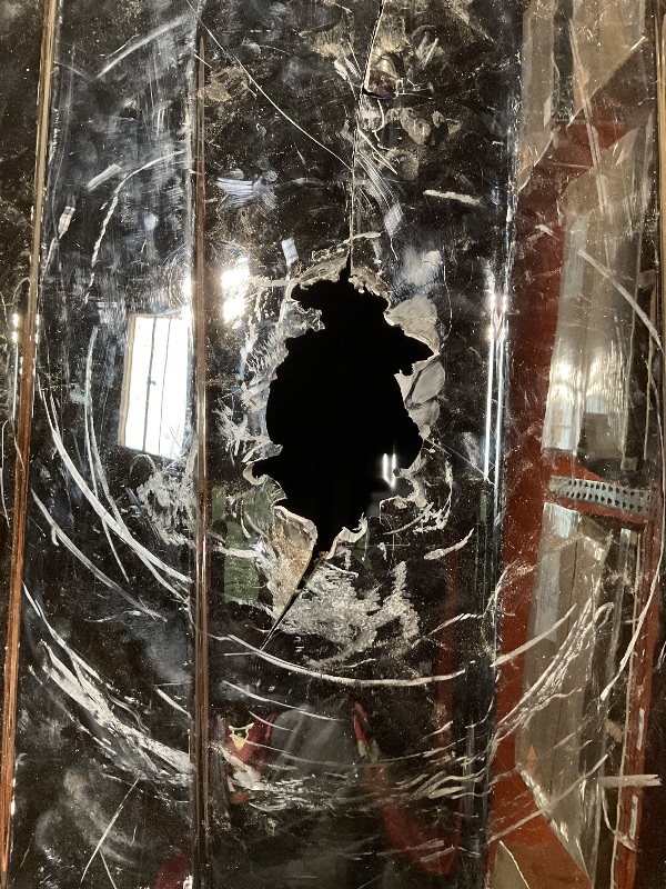 Photo 1 of *FOR PARTS ONLY*  Thule Motion 3 XL