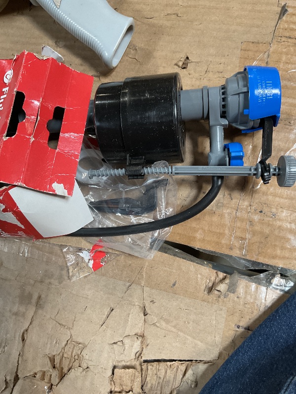 Photo 1 of *used*Fluidmaster 400H-002 Performax Universal Toilet Fill Valve High Performance Tank and Bowl Water Control, 1-Pack, Multicolor
