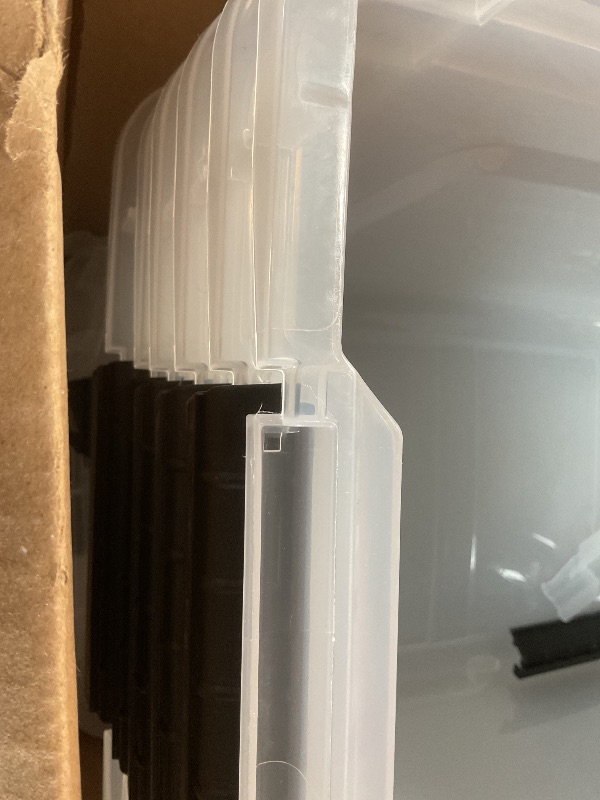 Photo 1 of ****LIDS ARE BROKEN *****IRIS USA 32 QT Plastic Storage Box with Lid and Latches - 6 Pack - BPA-Free, See-Through Organizing Solution, Durable Nestable Stackable Containers, Secure Pull Handle - Clear