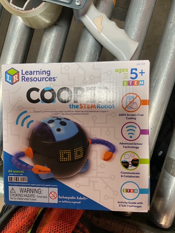 Photo 1 of **MISSING 1 ORANGE CLAW/ MOST OPTIONS FOR OPERATING WILL BE NON-FUBCTONAL WITHOUT CLAW PIECE*** Learning Resources Cooper the STEM Robot - Coding for Kids, Building Toys, Robotics Kids, Montessori Programming, Gifts for Boy and Girls, Classroom Must Haves
