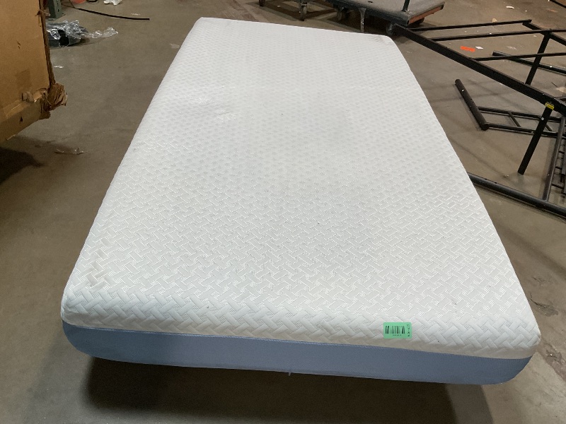 Photo 1 of **DIRT FROM TRANSPORT **Zinus 8-Inch Twin Cooling Essential Memory Foam Mattress, White, Medium Feel, Fiberglass Free, Certified Safe Materials