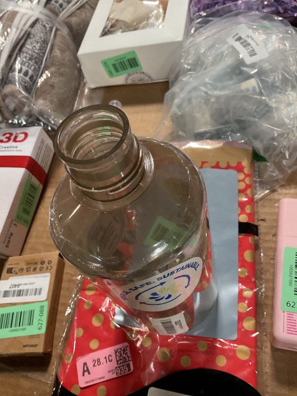 Photo 1 of **MISSING LID***Nalgene Leak Proof Tritan BPA-Free Water Bottle - 32 oz Narrow Mouth - Made in the USA for Outdoor Use & Daily Hydration (Cotton)
