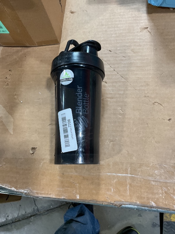 Photo 1 of *** BROKEN SPRING ***BlenderBottle Shaker Bottle Pro Series Perfect for Protein Shakes and Pre Workout, 24-Ounce, Black