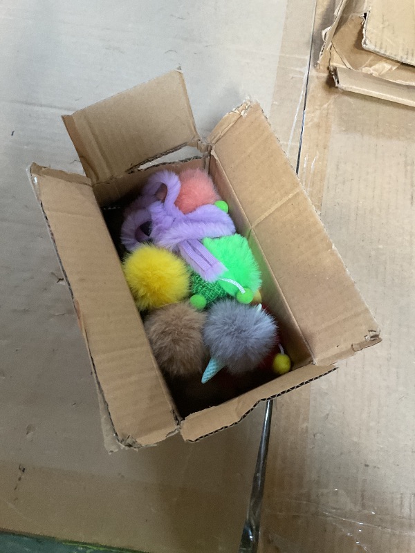 Photo 1 of **HAS DAMAGES/ MISSING PIECES** LiYiQ 30 Pcs Cute Plush Keychains Kawaii Keychain Bulk for Birthday Goodie Bags Pinata Toys Classroom Prizes Party Favors