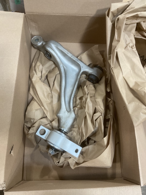 Photo 1 of **ONLY ONE NOT SET PHOTO SHOWS**TRQ Front Lower Left and Right Control Arm and Ball Joint Set 4 Piece Compatible with 06-15 Lexus IS250 AWD 07-11 GS350 AWD 18-20 IS300 V6 3.5L AWD 20-22 IS350 AWD 06 GS300 AWD 11-14 IS350 AWD