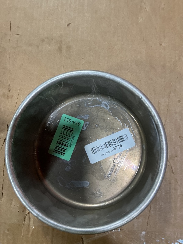 Photo 1 of **SHOWS HEAVY USAGE** Nordic Ware Naturals Round Cake Pan, 6-Inch