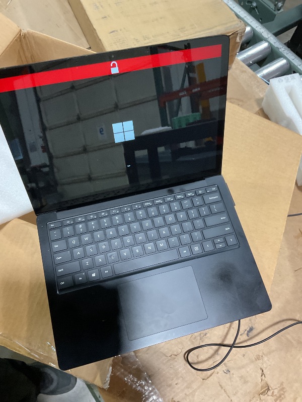 Photo 1 of * COMES WITH 2 CHARGING CORDS * Microsoft Surface Laptop 4 for Business - 13.5'', Matte Black (Metal), Intel Core i7, 16GB RAM, 256GB SSD, Fren
