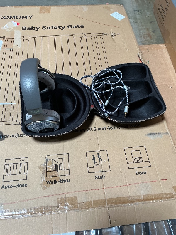 Photo 1 of ***PRE USED/ MISSING SILVER DECORATIVE COVER FOR OUTSIDE OF EARPHONES/ SLIGHTLY SCRSTCHED**** Focal Clear Open Circumaural High-Fidelity Headphones