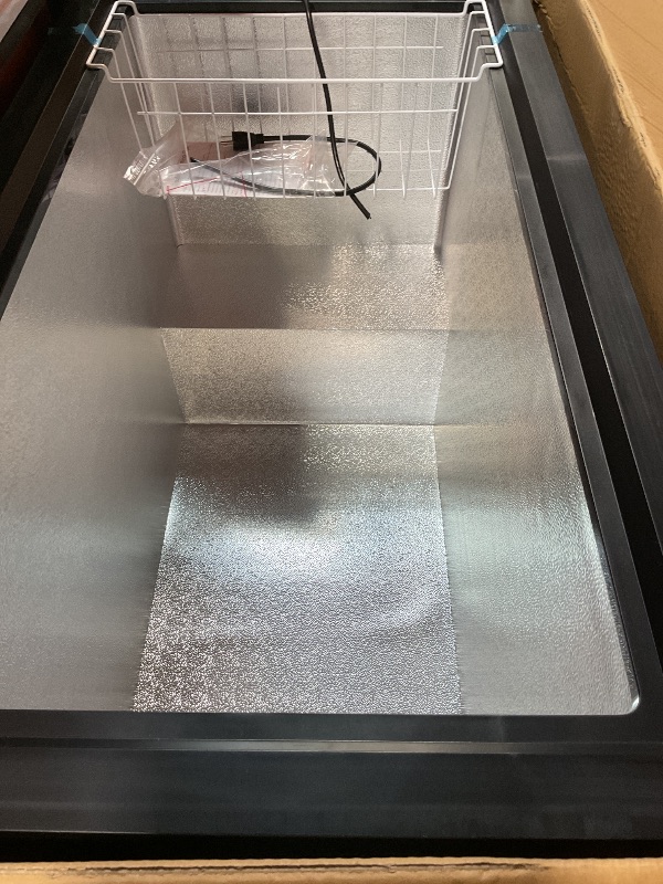 Photo 1 of *** FOR PARTS ONLY/ DAMAGED POWER CORD*** Frigidaire Chest Deep Freezer, 10 Cu. Ft. Capacity, Granita Rugged Design-Adjustable Thermostat-Removable Vinyl Coated Wire Basket-Easy Defrost Drain