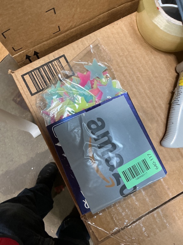 Photo 1 of **MISSING STAR ADEHESIVE** AM AMAONM 100pcs Glow in The Dark Luminous Stars Fluorescent Noctilucent Plastic Stars Wall Stickers Glowing Stars Decals for Home Art Decor Nursery Ceiling Kids Babys Bedroom Room Multicolor