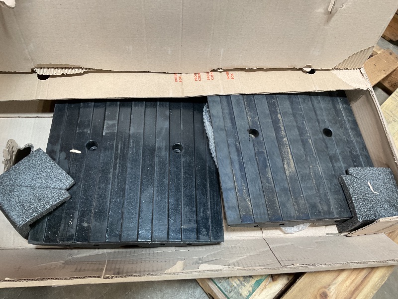 Photo 1 of *** USED/2 ONLY *** Pyle Car Driveway Adjustable Curb Ramps - 3 Pack Heavy Duty Rubber Threshold Ramp Kit Set -For Loading Dock, Garage, Sidewalk, Truck, Scooter, Bike, Motorcycle & Wheelchair Mobility- PCRBDR23