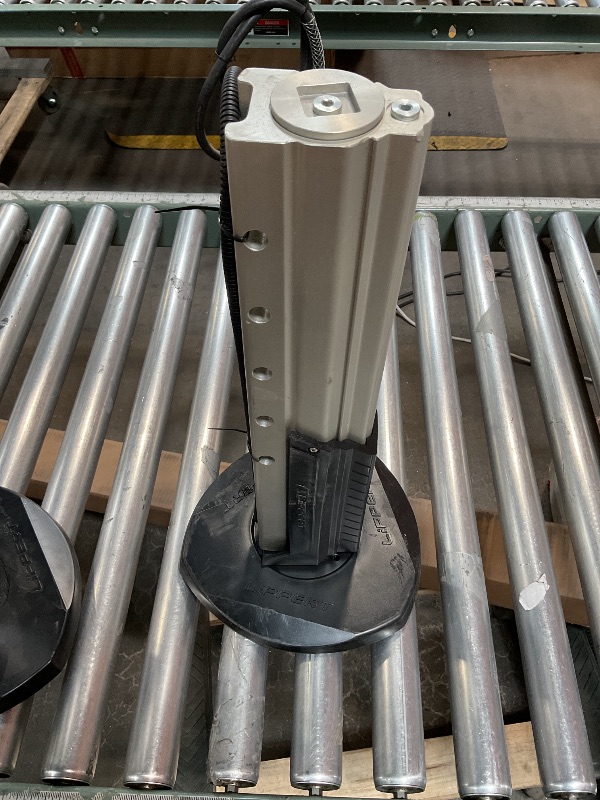 Photo 1 of *** USED/MINOR DAMAGE*** Hydraulic Leveling System / LIPPERT