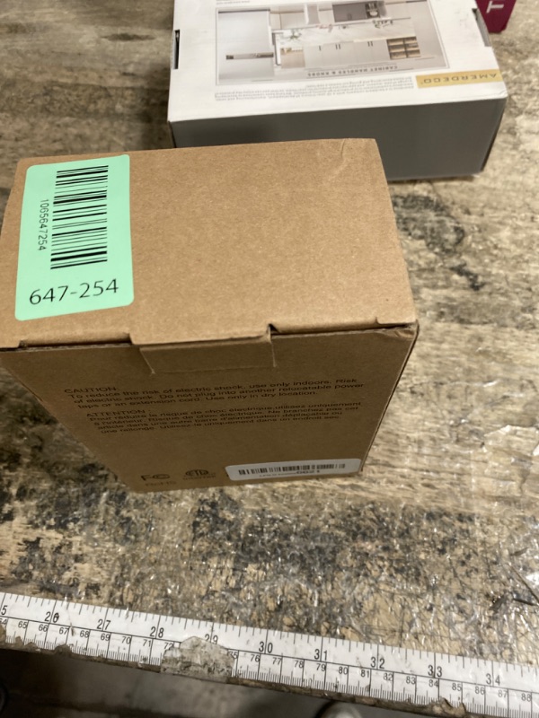 Photo 1 of 10Ft Flat Plug Power Strip, Pink Flat Extension Cord - 3 Outlets 4 USB Ports (2 USB C) Desktop Charging Station, Cruise Ship Power Strip with No Surge Protection for Travel, Dorm Room Essentials