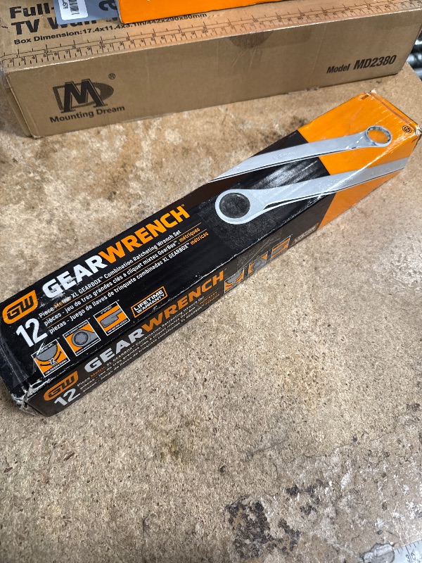 Photo 1 of GEAWRENCH 4 only Pc. Gearbox XL Ratcheting Wrench Set, Metric - 85988