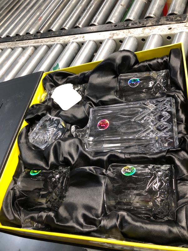 Photo 1 of ***DAMAGED - SEE NOTES/PICTURES***ELIDOMC 5PC Italian Crafted Crystal Whiskey Decanter & Whiskey Glasses Set, Crystal Decanter Set With 4 Whiskey Glasses, Whiskey Decanter Sets for Men.