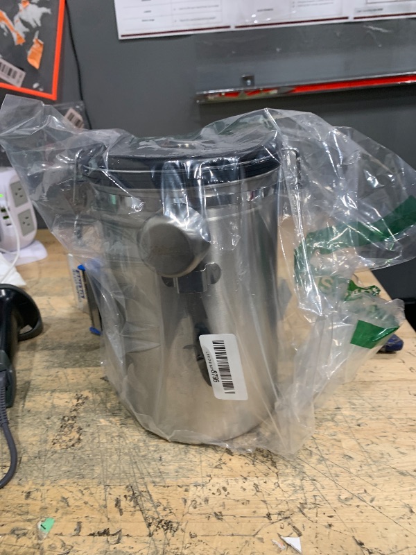 Photo 1 of *****USED LITTLE DIRTY*****Veken Coffee Canister, 39OZ Large, Airtight Stainless Steel Food Storage Container for 2.2lbs Coffee Beans, Ground, Sugar, Tea, Flour, Cereal, Kitchen Bar Accessories with Date Tracker & Scoop, Silver