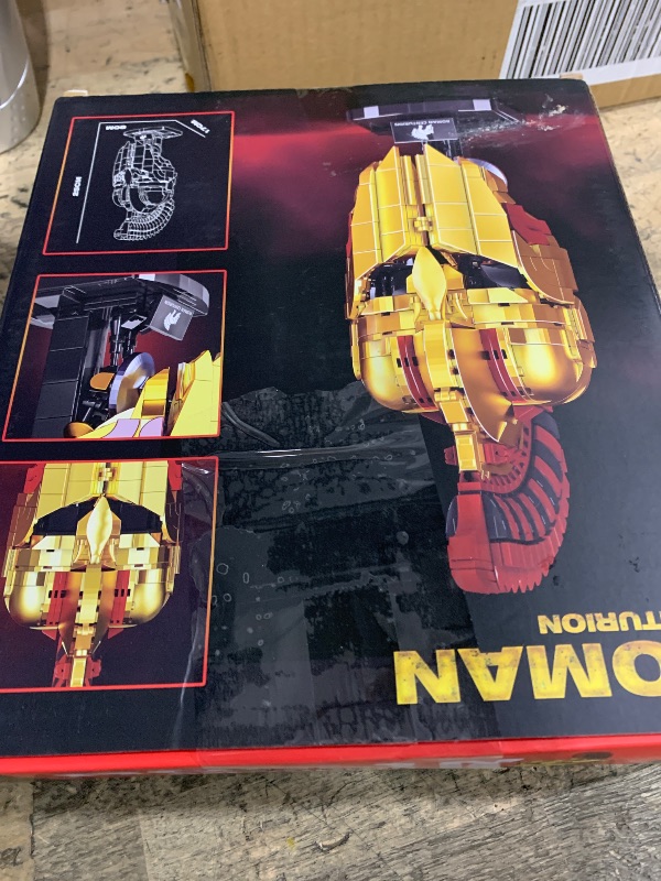 Photo 1 of ***UNKNOWN MISSING PIECES*** Ideas Roman Centurion Helmet Building Set, Collectible Cool Soldier Helmet Home Display Model, Compatible with Lego for Adults, STEM Gift Toy for Teens Boys 8-14 (850 PCS)