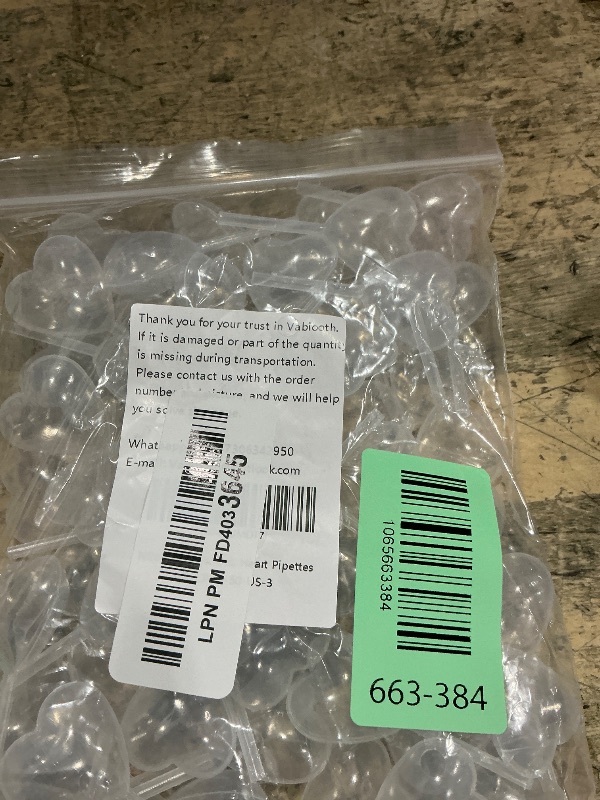 Photo 1 of [Heart Style] Vabiooth 50Pcs 4mL Cupcakes Disposable Plastic Transfer Pipettes Liquid Dropper for Chocolate or Strawberries Cupcakes, Ice Cream, Mini Cakes, Waffles, Children's Painting