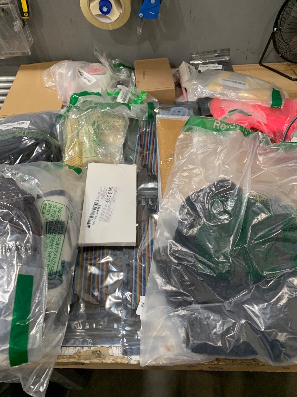 Photo 1 of ** SOLD AS IS BUNDLE OF MISCELLANEOUS AND SORTED GOODS **