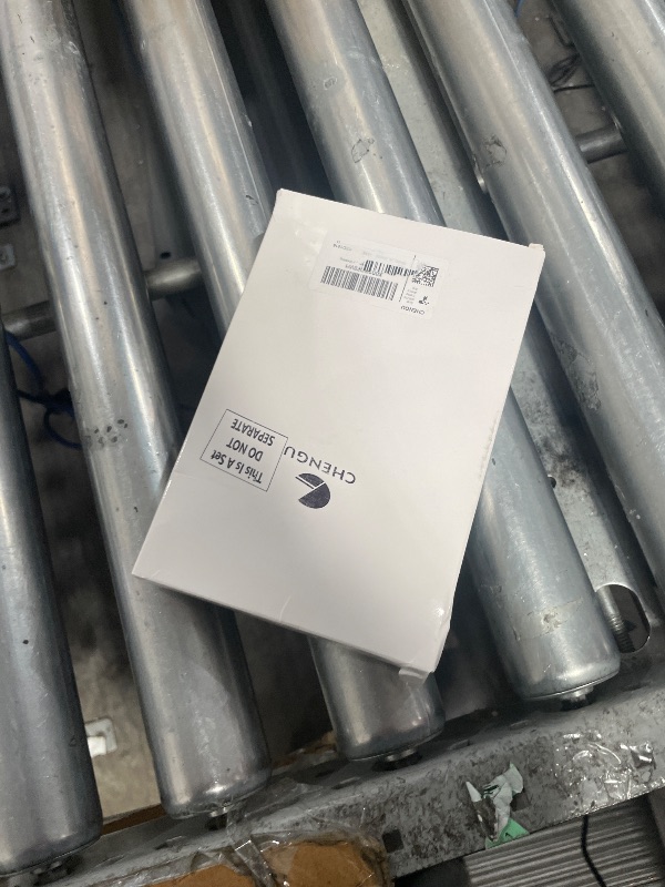 Photo 1 of 10 Pcs Stainless Steel Napkin Rings Metal Napkin Ring Holders Christmas Modern Serviette Buckles Metallic Adornment for Table Kitchen Dinner Party Wedding (Matte Gold Semicircle)