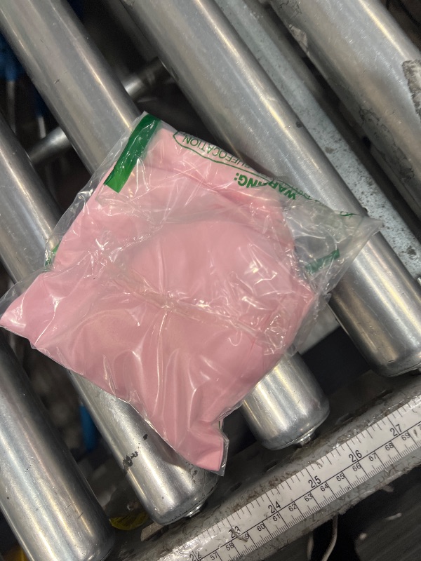 Photo 1 of 1 Pack Sleep Mask, Silk Eye Mask with Elastic Strap, Blindfold, Soft Silk Sleeping Mask for Girls, Women, Men (Pink)