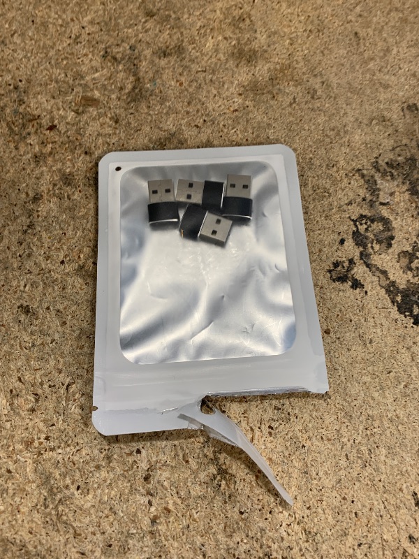 Photo 1 of ????? ???????? USB to USB C Adapter,Type-C Female to A Male Charger Converter for iPhone 17 Charger,iWatch Ultra SE 9 10,iPhone 17 Pro Max 16 15 12,Samsung S25,AirPods,iPad,Car,Xbox