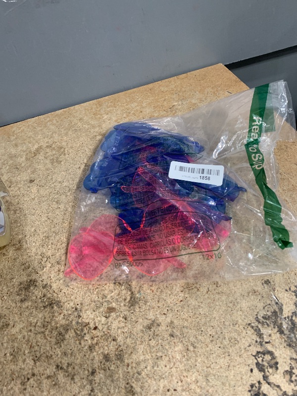 Photo 1 of *Partial Set* REHALY 16 Pairs Heart Shaped Sunglasses for Women Colorful Heart Glasses Transparent Heart Sunglasses Party Favors