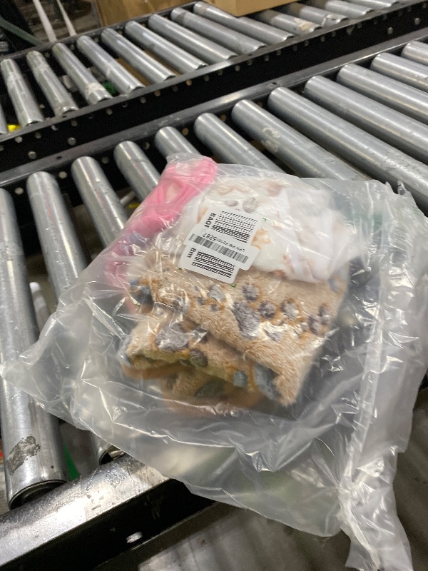 Photo 1 of 1 Pack 3 Blankets Super Soft Fluffy Premium Fleece Pet Blanket Flannel Throw for Dog Puppy Cat Paw Brown/Pink/White Medium(30x20 inch)