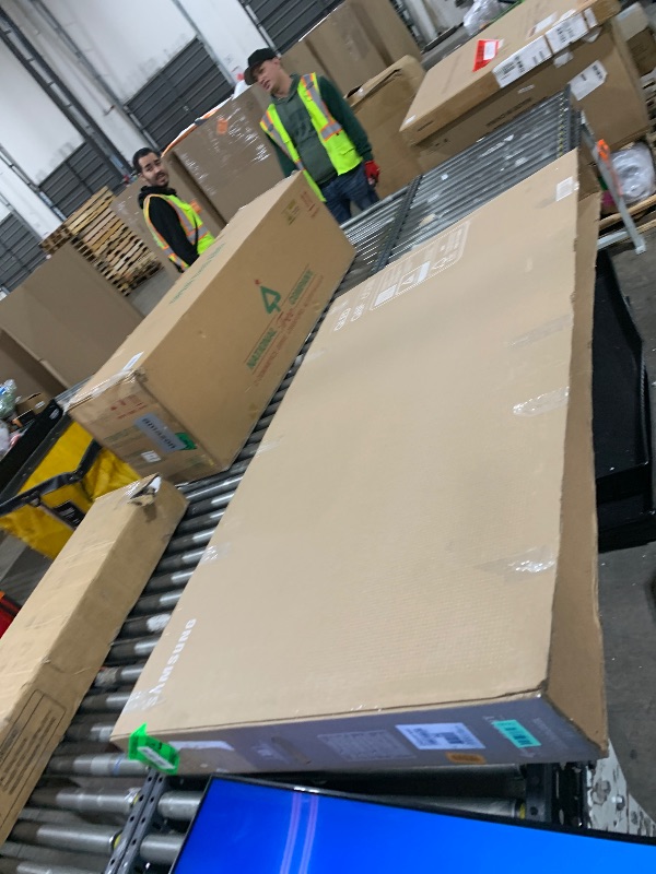 Photo 3 of Samsung 65-Inch Class QLED Q8F 4K UHD Smart TV (2025 Model) Q4 AI Processor, 100% Color Volume with Quantum Dot, AirSlim Design, Endless Free Content, Samsung Vision AI, Alexa Built-in