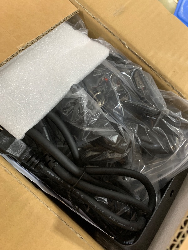 Photo 3 of Snow Machine, 1200W Wireless Remote Control Snow Maker Machine for Outdoors Portable Premium Artificial Snowflake Machines Indoor for Christmas Holidays Parties Birthday Wedding Stage Effect B02